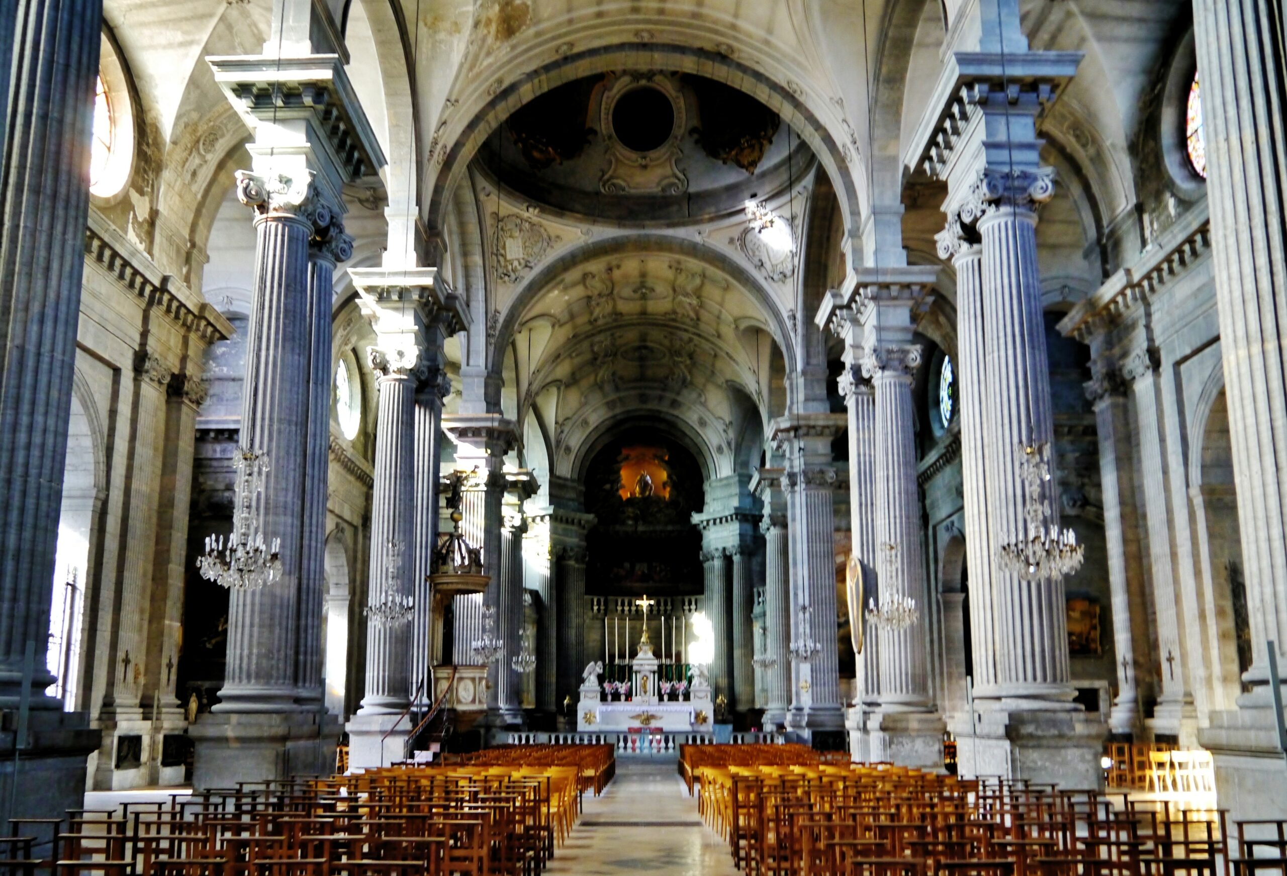 Besancon Ste. Madeleine Innen Langhaus Ost 4