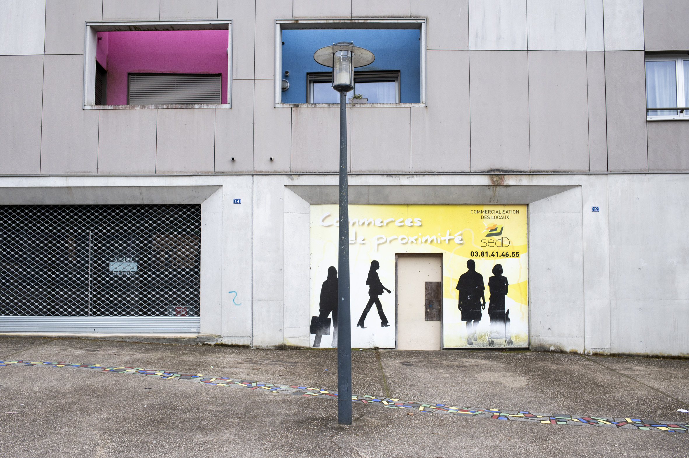 Place des Lumières, photo d'un commerce fermé